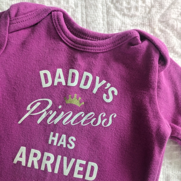 Newborn Bundle of 2 Bodysuits - Picture 6 of 8